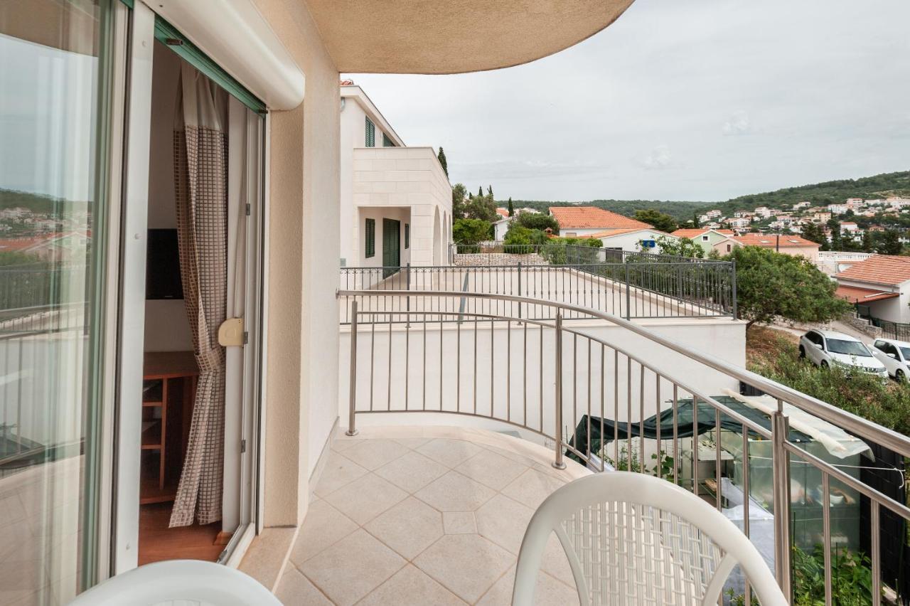 Apartments Lumaduma Τρογκίρ Εξωτερικό φωτογραφία