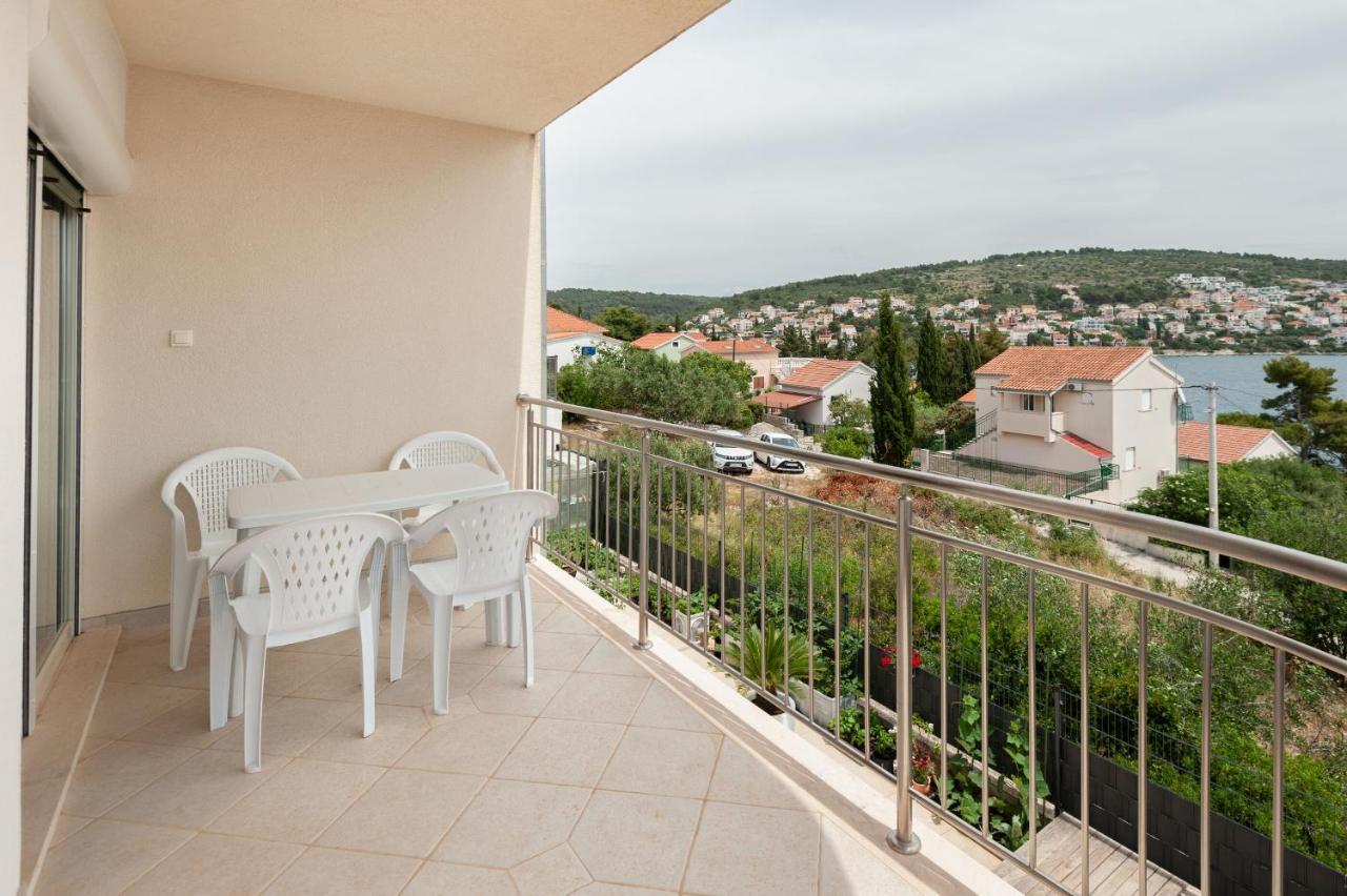 Apartments Lumaduma Τρογκίρ Εξωτερικό φωτογραφία